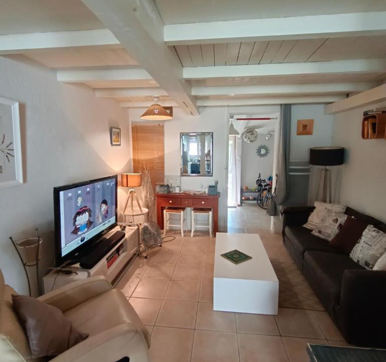 La Couronne Apartment | AMARA DOS