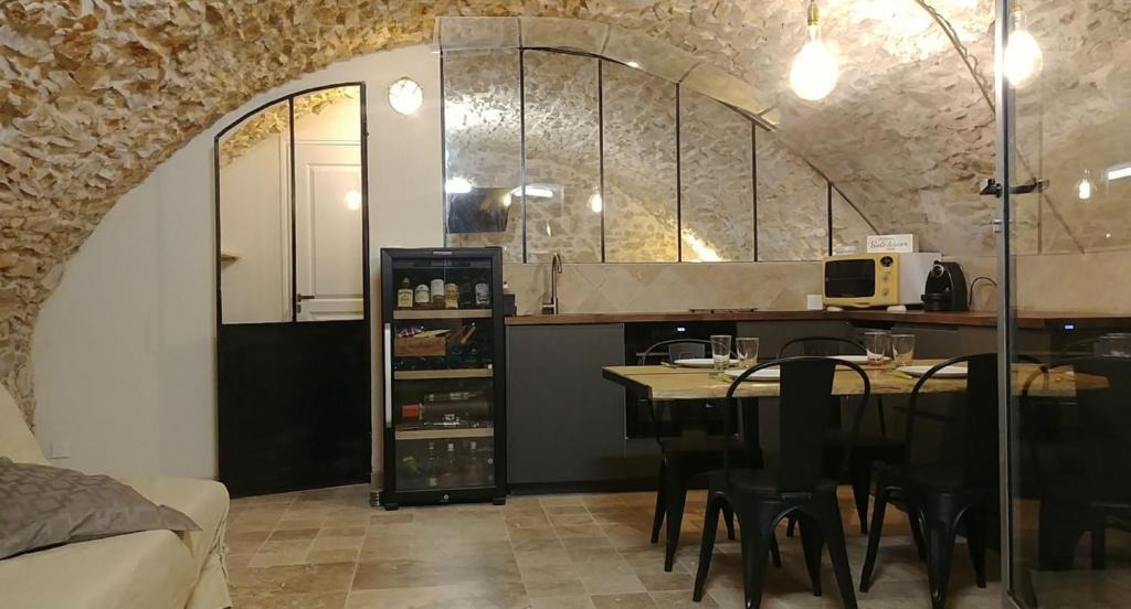 La Ciotat Apartment | Appartement d'architecte atypique T2