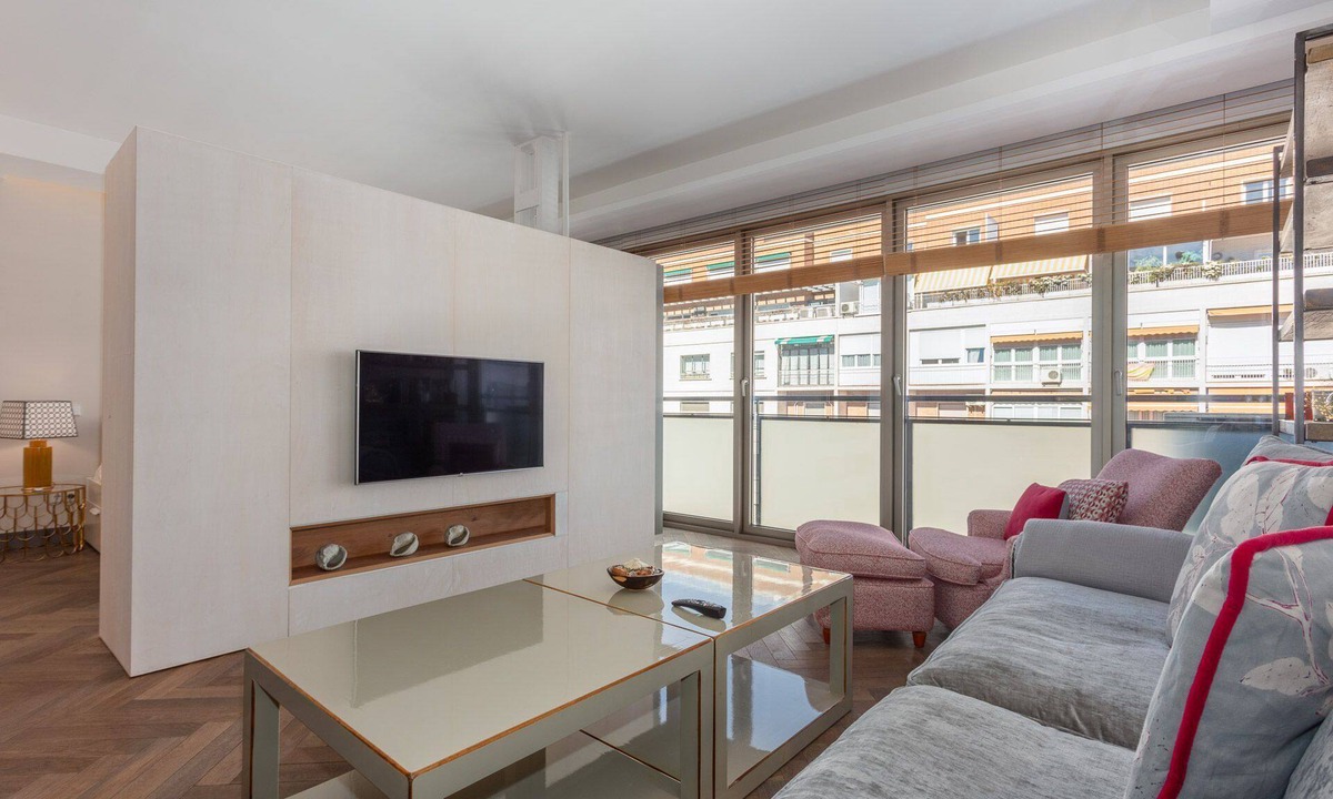 Hispanoamerica Apartment | Bright & Functional Studio Near Bernabéu