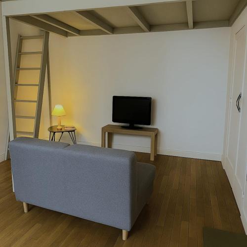 1st Arrondissement Apartment | Charming studio for 2 Quartier Terreaux Croix-Rousse