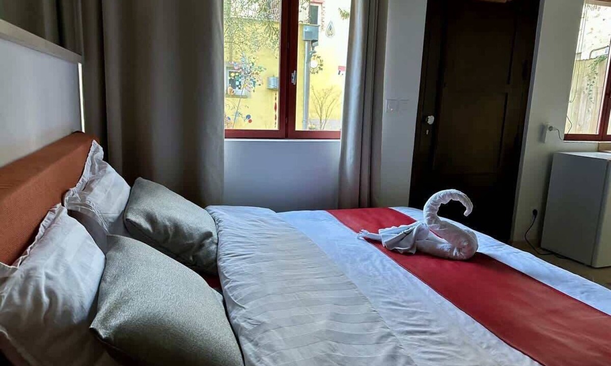 Dun-le-Palestel House | Charming Tiny House 5 Min from Valley of Painters