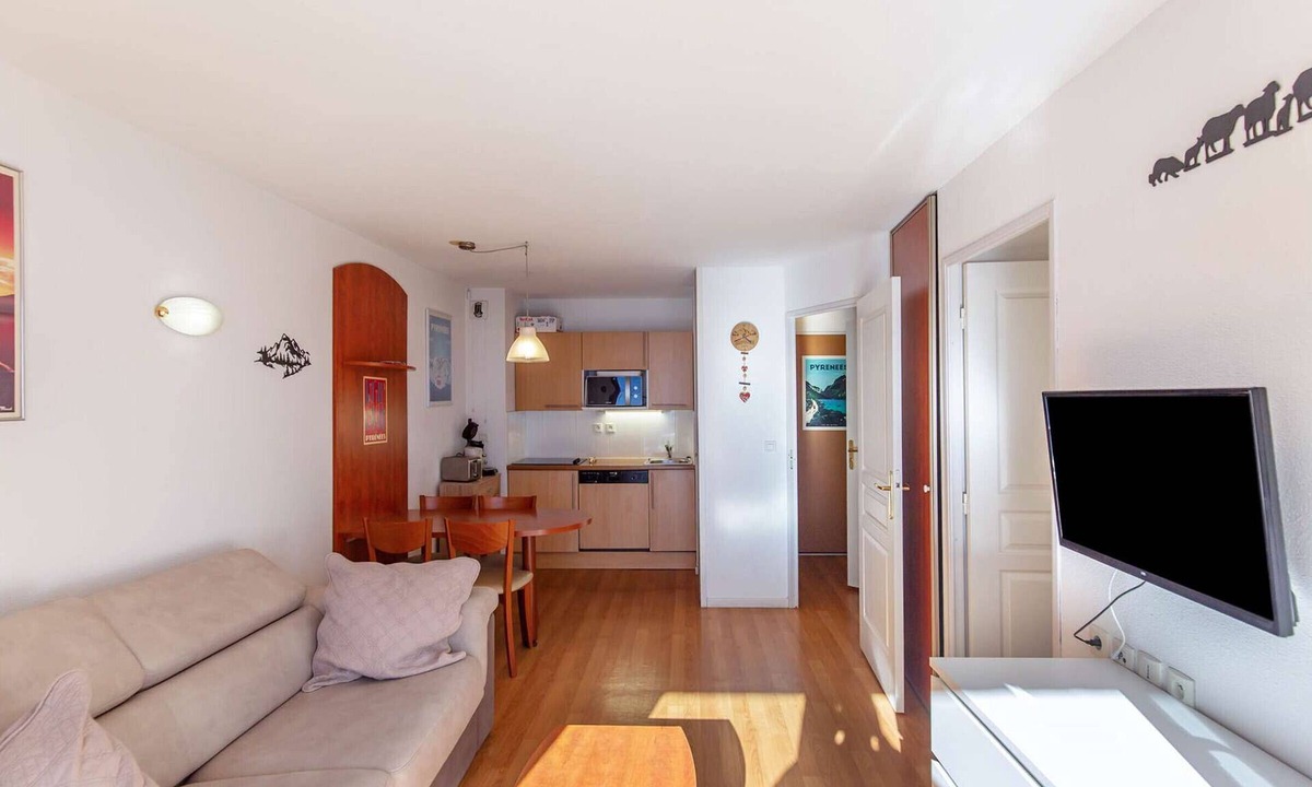 La Mongie Apartment | Cozy T2 for 4 with Terrace, Pool, Gym, Covered Parking - Near Slopes