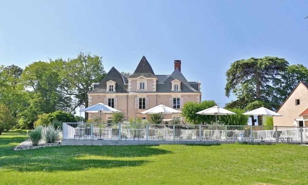 Rouffignac-Saint-Cernin-de-Reilhac Hotel | Le Manoir des Cèdres