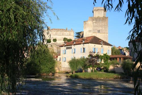 Bourdeilles Hotel | Hostellerie Les Griffons