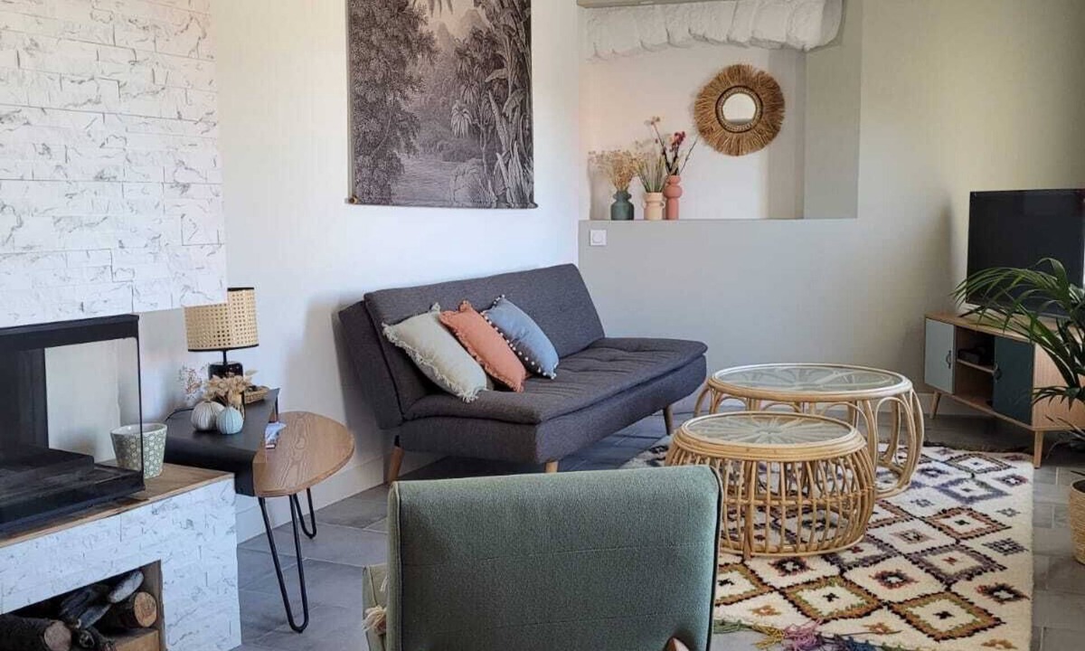 Rochefort-du-Gard House | Le Clos de l'Amandier - Village house 10 minutes from the Avignon Festival