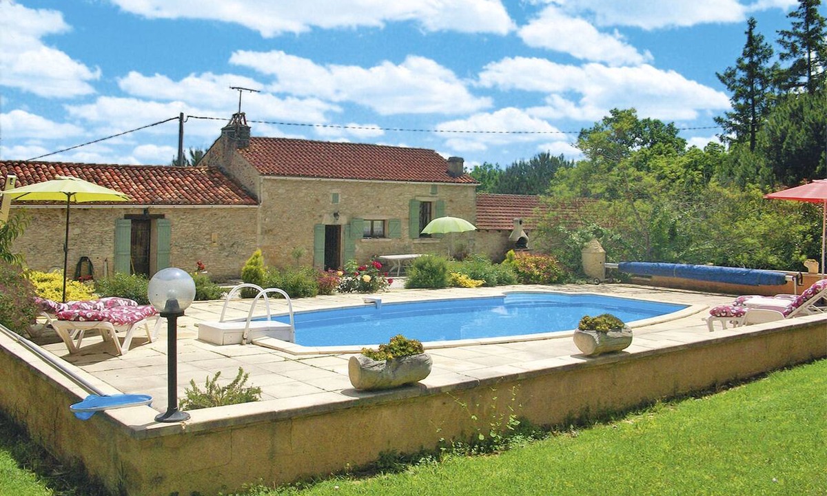 Blanquefort-sur-Briolance House | Le Coustal by Interhome