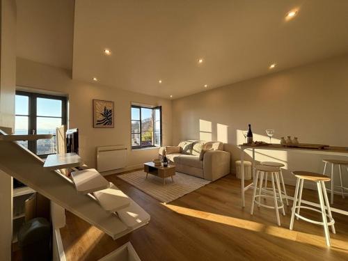 Trevoux Apartment | Le O de Saone, escapade romantique