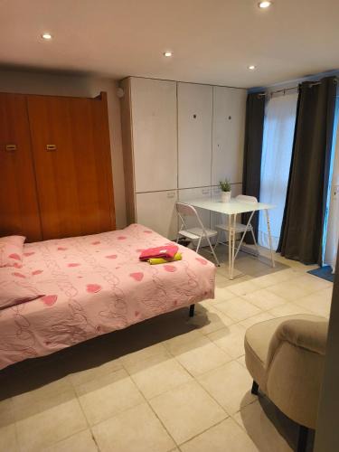 Draveil Apartment | Petit studio draveil