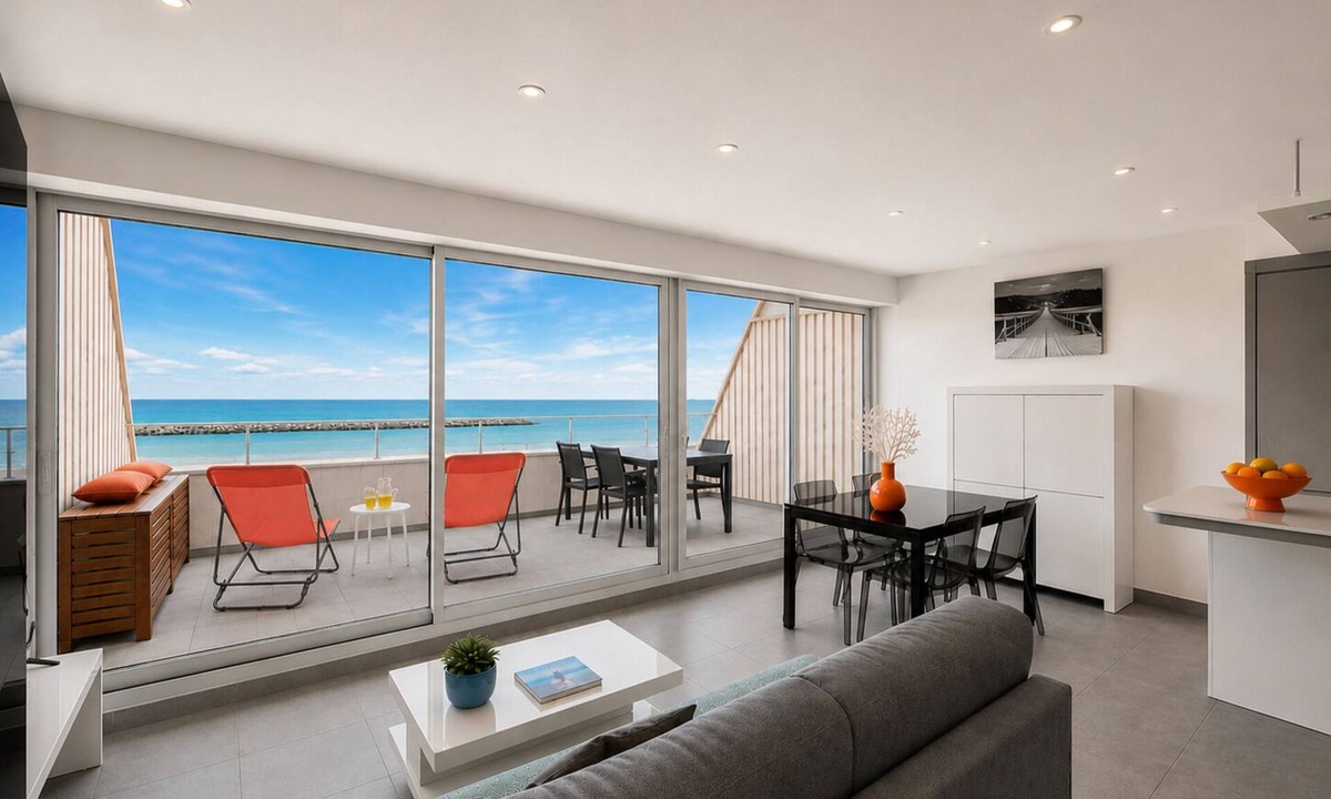Carnon-Plage Apartment | Rose des Sables A Terrace Over the Mediterranean