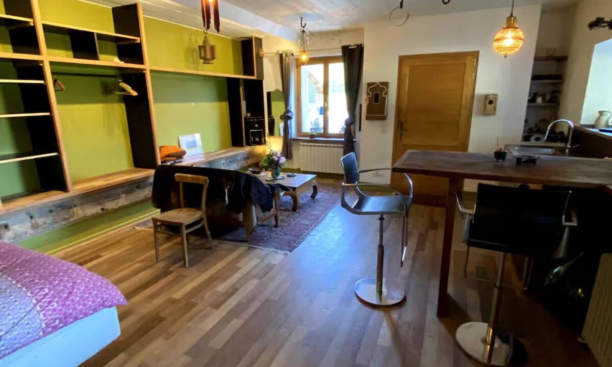 Belley Apartment | Studio - Former stable reinvented