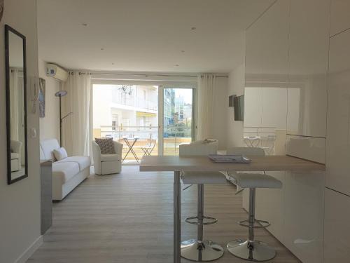 Pointe Croisette Apartment | STUDIO LES ALGUES