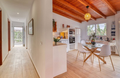 El Guincho House | Cozy House w BBQ Teide Views Near City Center