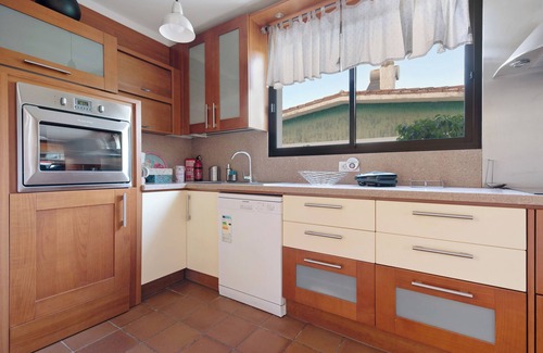 Santa Ursula House | Vacation Home "Villa Horizonte" with Sea View, Private Pool & Wi-Fi