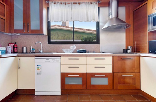 Santa Ursula House | Vacation Home "Villa Horizonte" with Sea View, Private Pool & Wi-Fi