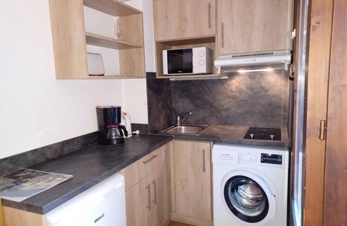Brides-les-Bains Apartment | 2nd floor, balcony, tv, ski locker, 28m², Brides Les Bains