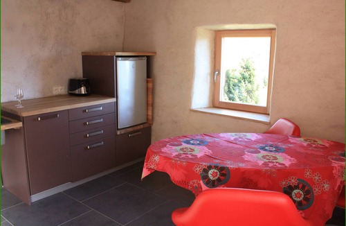 Rupt-sur-Moselle Apartment | A charming Gîte with a breathtaking view! Paths on the doorstep.