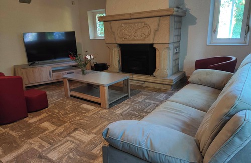 Plusquellec House | A unique countryside escape in a charming, distinctive home