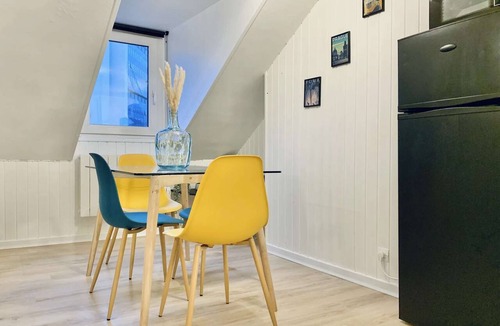Quartier Hyper-Centre Apartment | Adèle – Cozy et fully equipped studio 2 guests Hyper center Grenoble Tram within.