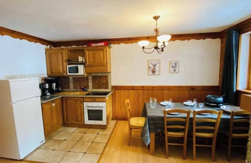 Oz-en-Oisans Apartment | APARTMENT 6-8 PERS CHALET DES NEIGES Swimming pool -Sauna