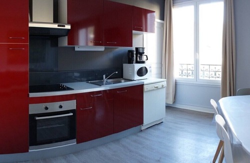La Bourboule Apartment | Apartment-Mountain view-Famille Plus - 3 étoiles-Apartment-Ensuite with Shower