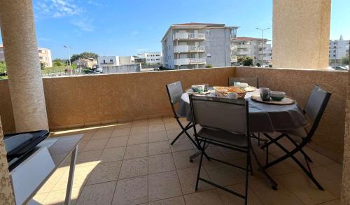 Moriani-Plage Apartment | Appartement 6 pers centre de MORIANI