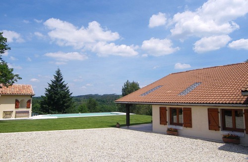Saint-Vallier Cottage | Beautiful gîte in the tranquil french countryside