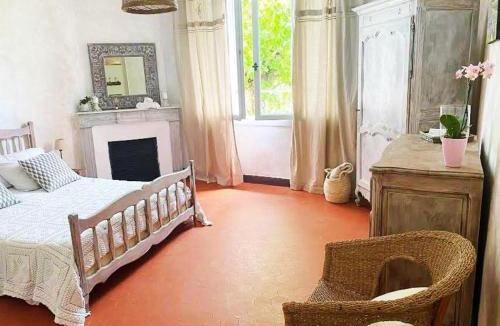 Carnot Bed & Breakfast | Bed & Breakfast Chambres d'hôtes COTTAGE BELLEVUE
