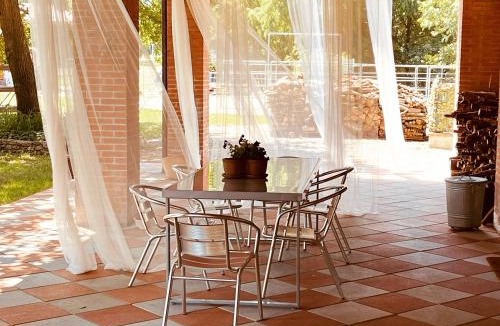 Cossano Canavese Bed & Breakfast | Cameloth B&B