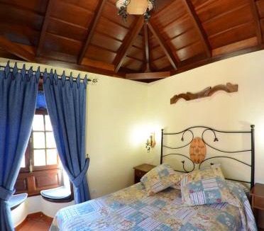 Erjos House | Casa Rural Monte del Agua