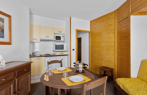 Brides-les-Bains Apartment | Central studio in Brides-les-Bains with parking and WiFi