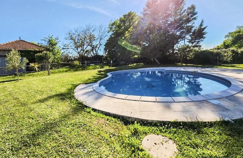 Saint-Simon-de-Bordes House | Charmante Maison Avec Piscine