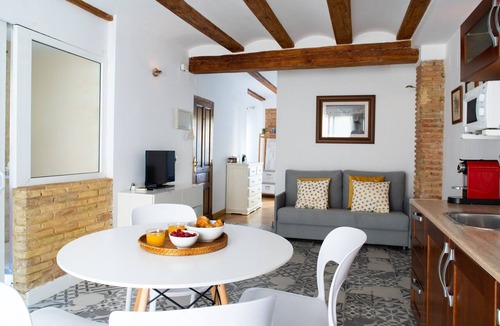 Ruzafa Apartment | Charming Loft with Terrace | 4 Guests | In Ruzafa