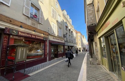 Chartres Apartment | Charming studio 2 steps from the cathedral