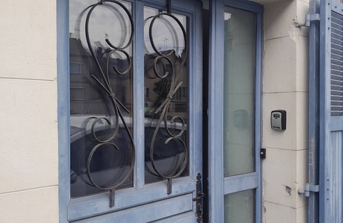 Issoudun Apartment | Charming Studio "L'Arnon" in Issoudun - WIFI