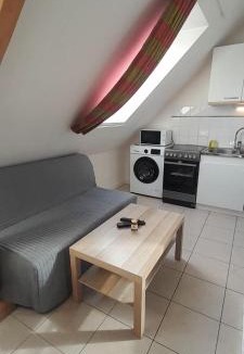 Deols Apartment | Déols studio balnéo 2-4 pers - wifi - parking