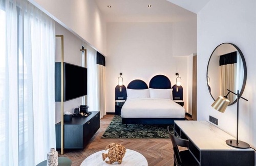 Centre Ville-Gare Hotel | Doubletree By Hilton Nice Centre Iconic