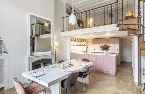 Notre Dame Apartment | Exquisite Marais Abode with Stunning River Viewsn