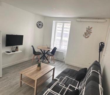 Corbeil-Essonnes Apartment | F2 - Corbeil Essonnes - Au calme