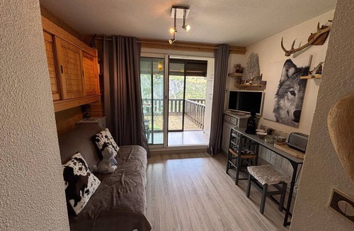 Le Sauze Apartment | Functional studio, mountain view - 4 guests