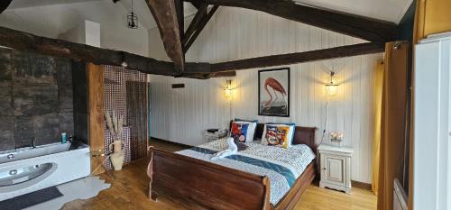 Confolens Apartment | Grand studio romantique avec air climatisé