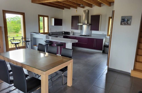 Blars House | Holiday Home “Belle Villa 160” with Private Pool, Shared Terrace and Wi-Fi