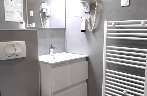 Les Sept Chemins Hotel | Hotel Le Bratoria