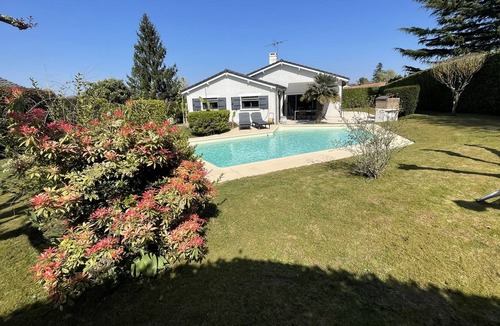 Quinsac House | House with swimming pool 15 minutes from Bordeaux