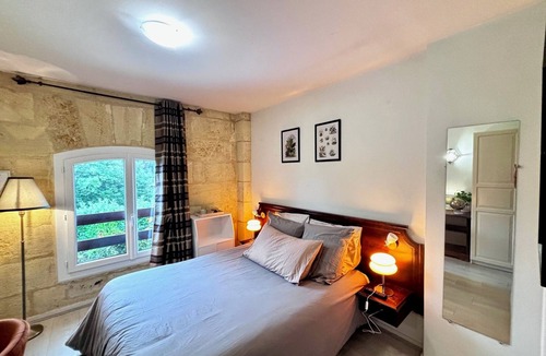 Vayres House | L'Etape