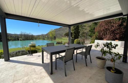 Anthe House | L isaro