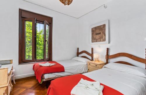 Baselgas House | La casona de La Garaba