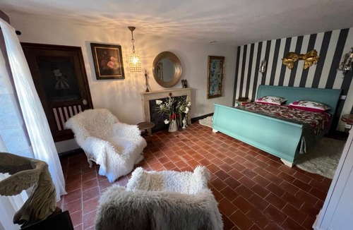 Montmorillon House | La Clé D'Alice