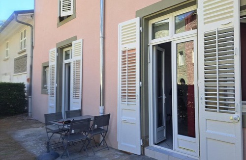 Challes-les-Eaux Apartment | La dépendance du château de Triviers.