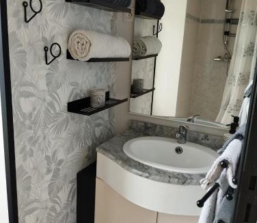Matha House | La petite maison