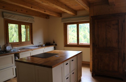 Servoz Ski Chalet | Large, comfortable apartment in a chalet near Chamonix
